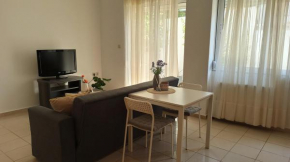 Cozy flat close to the Airport/Port and Center